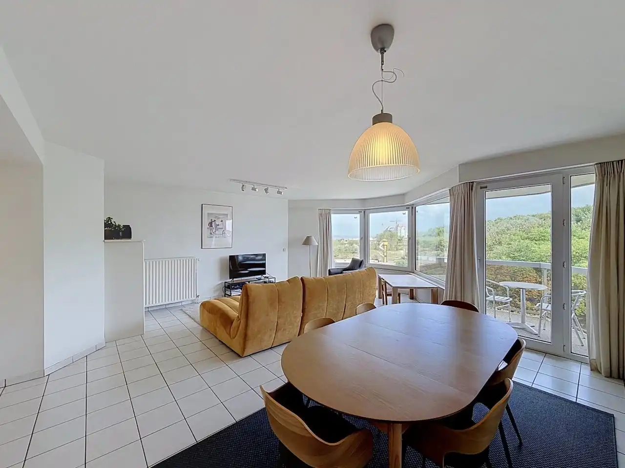 Ruim drie slaapkamer appartement met prachtig open zicht op Zee en het Willemspark foto 3