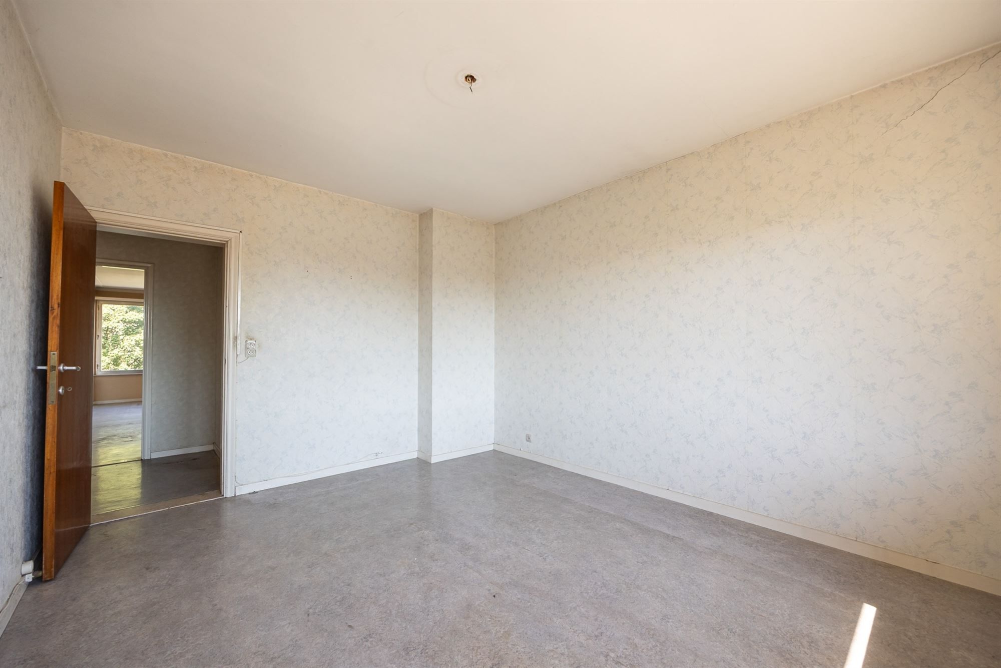 Op te frissen appartement met zuidgericht terras foto 10