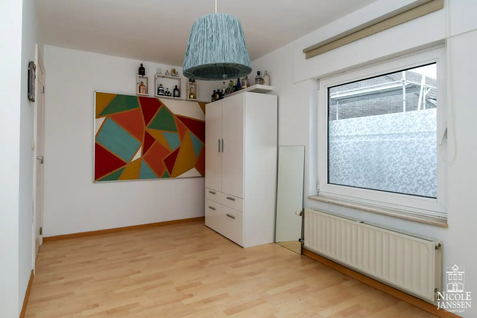 Instapklare gezinswoning met vier slaapkamers en zwembad foto 24