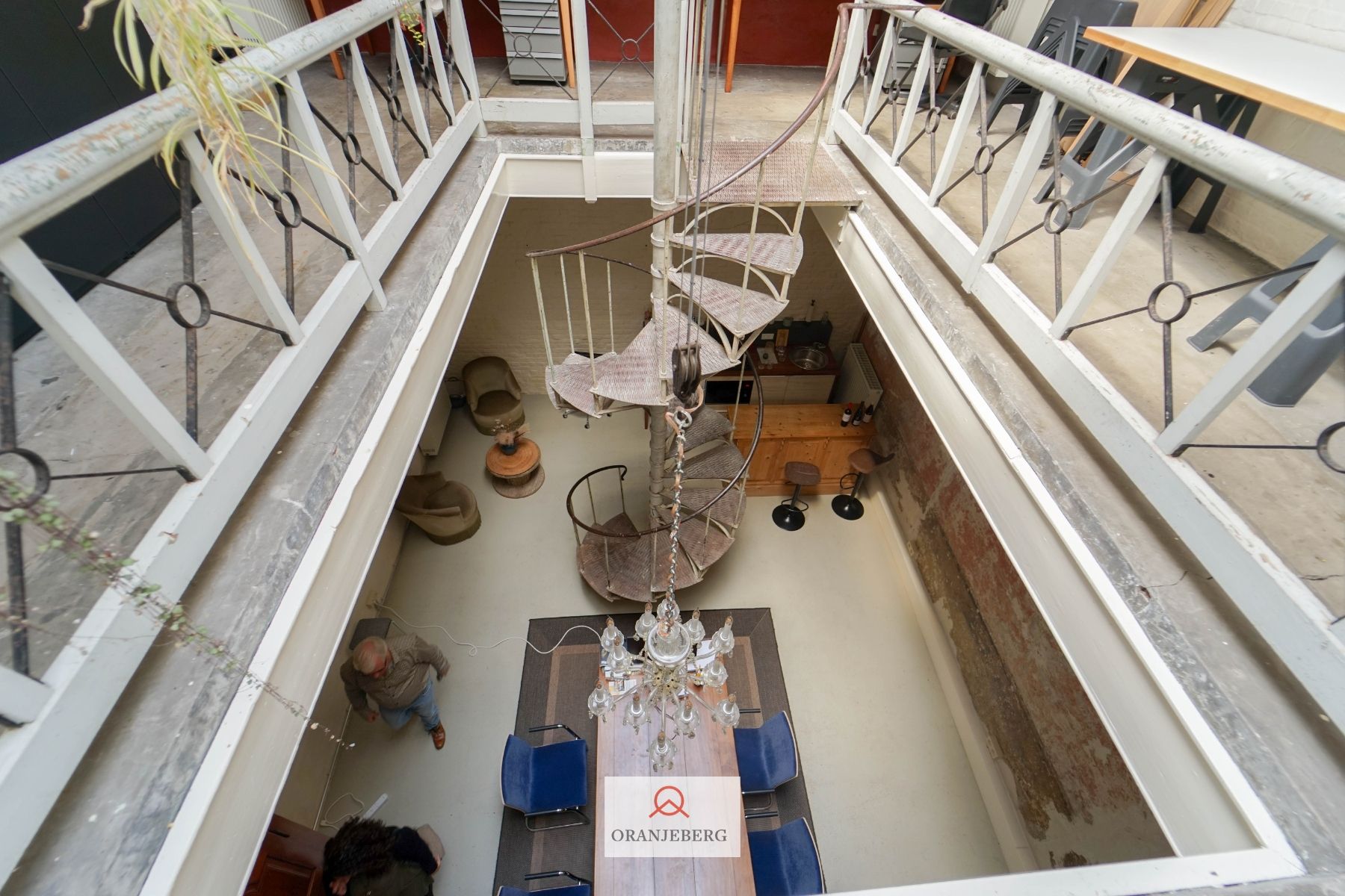 Polyvalente atelierruimte-magazijn-loods foto 4