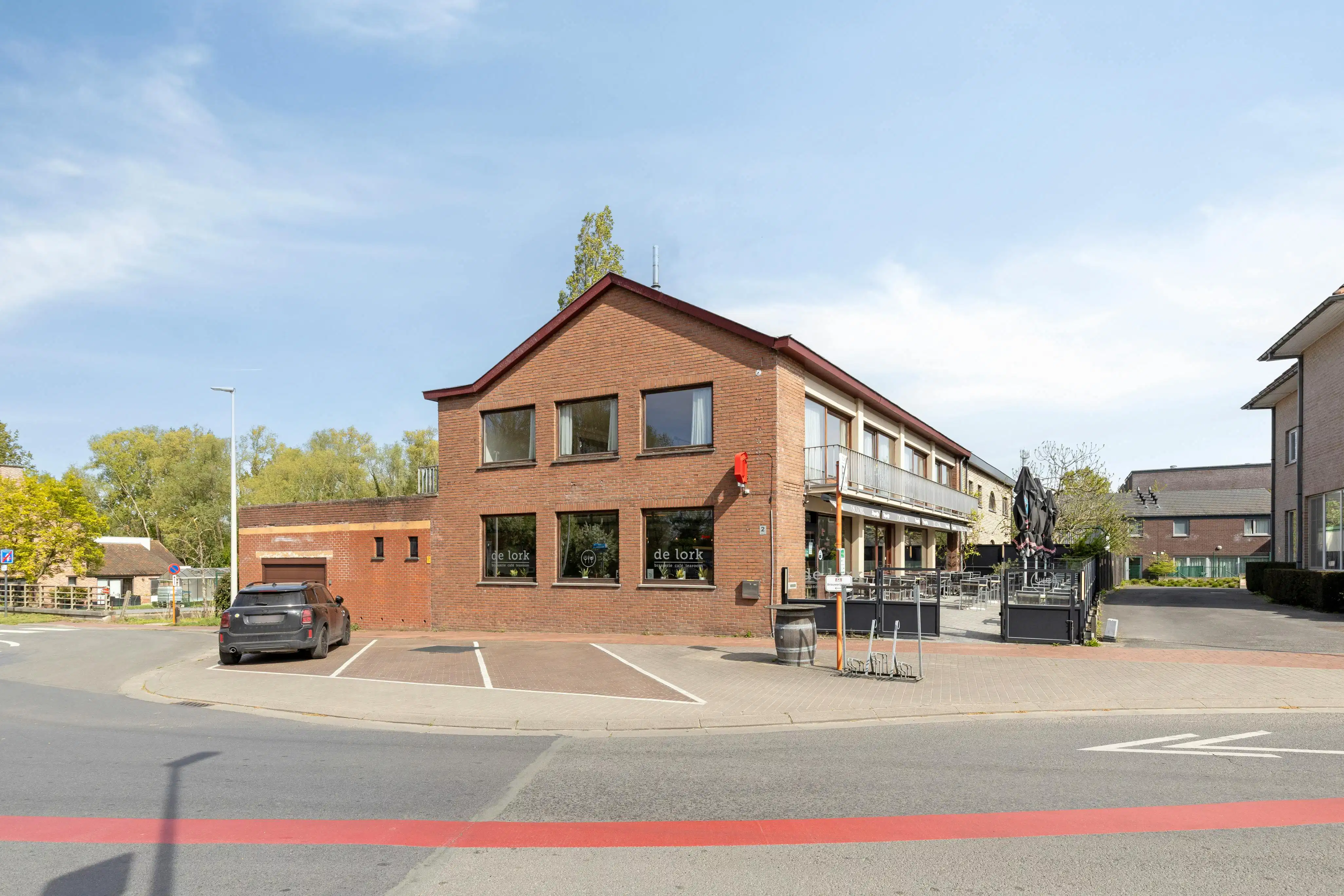 Handelspand met woonst te koop in centrum Landegem foto 2