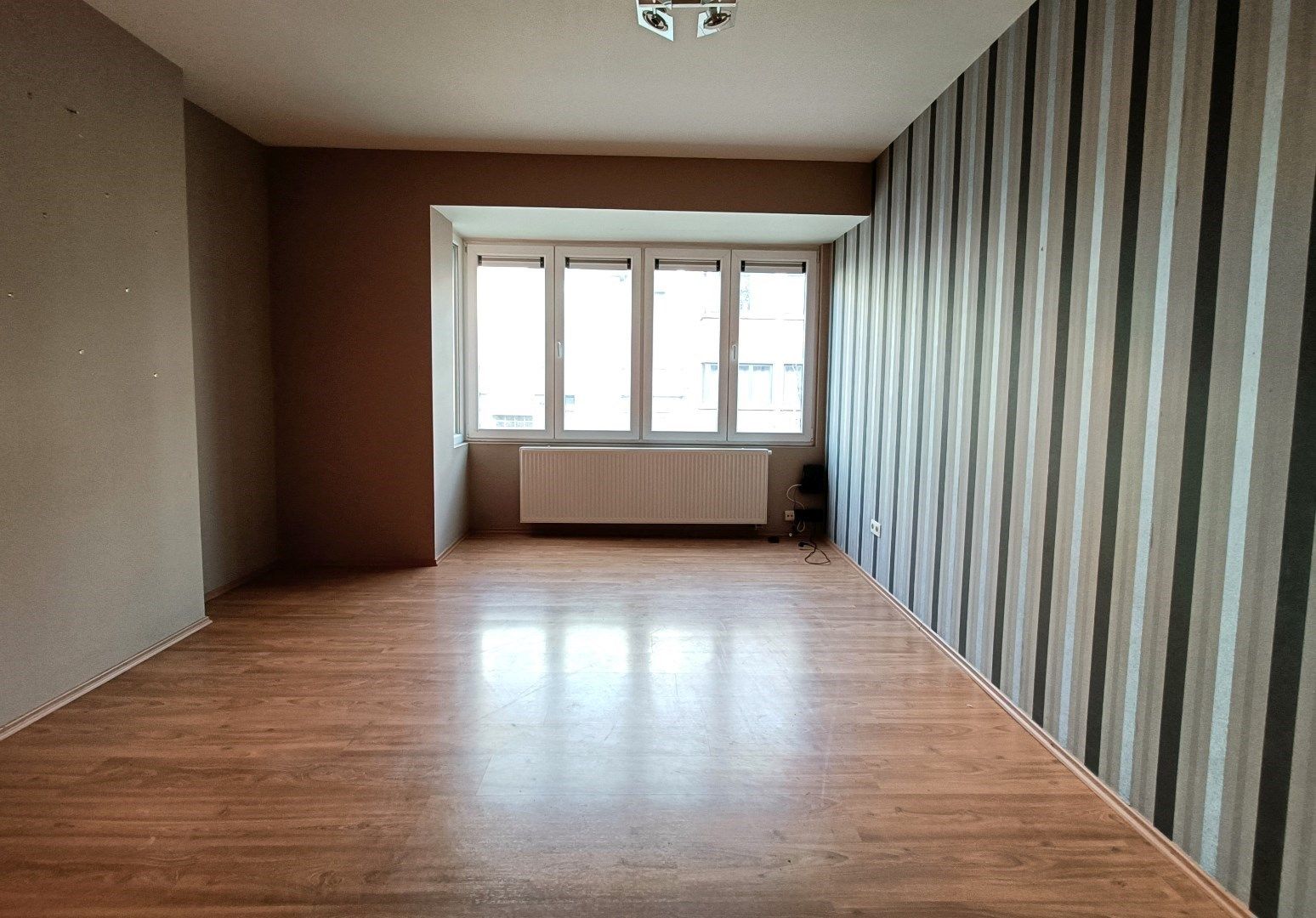 Instapklaar appartement met 2 slaapkamers en ruim dakterras - centrum Tongeren foto 3