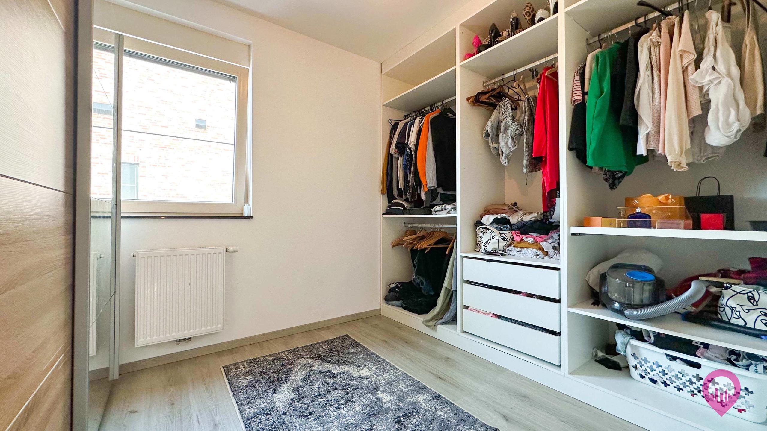 Ruime woning van 278m² met 5 slpks, volledig afgewerkt ! foto 23