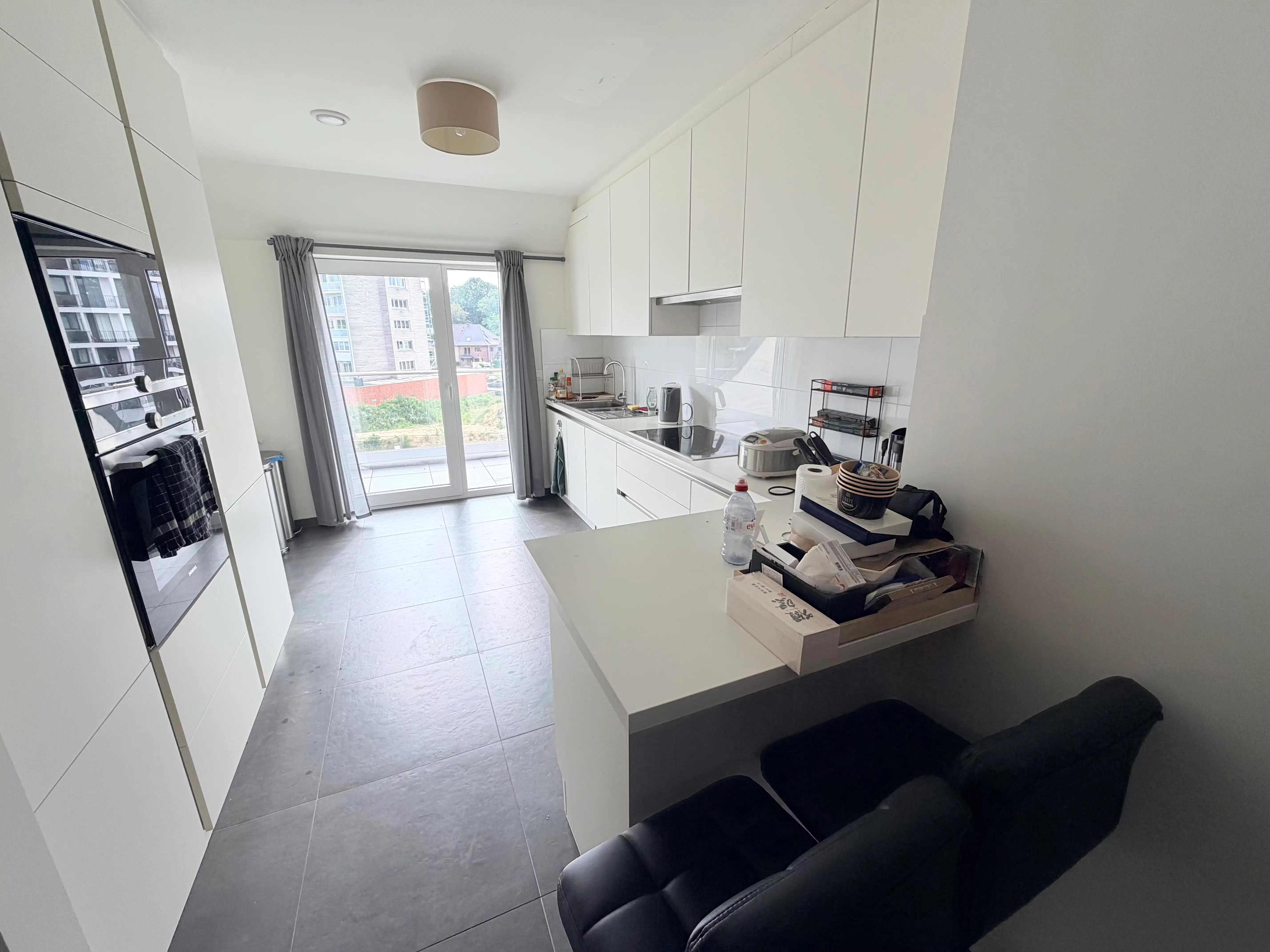 Prachtig duplexappartement met 2 slaapkamers, 2 badkamers, 2 terrassen en 1 autostaanplaats. foto 4