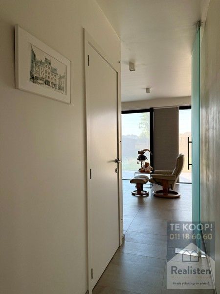Schakelwoning in hartje Godsheide foto 5