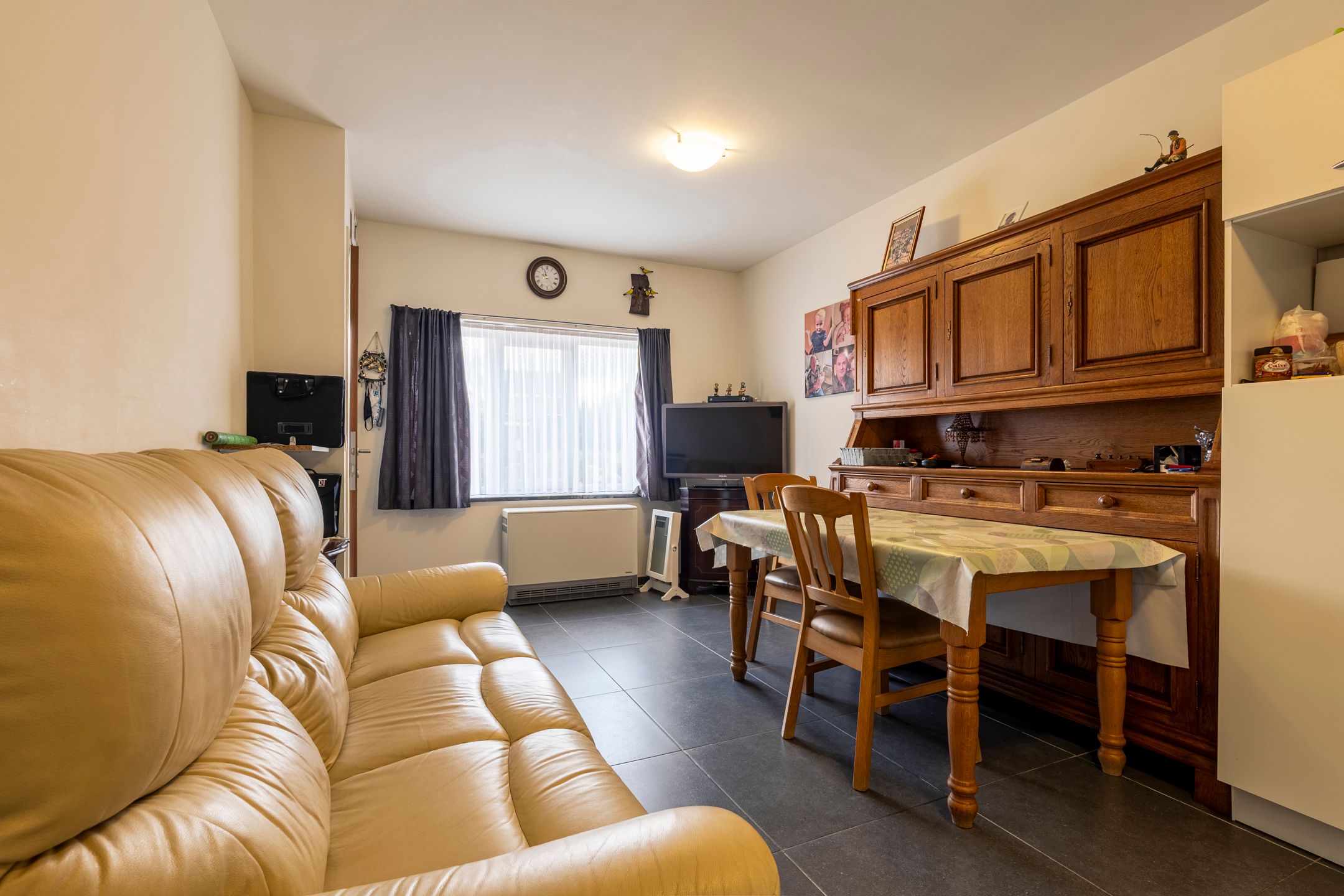 Instapklaar 2-slaapkamer appartement – reeds verhuurd foto 3