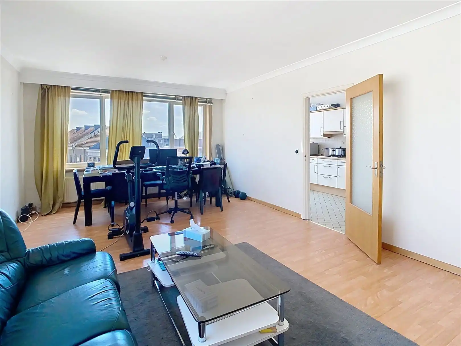 Ruim APP 3e V, 2 slpks, terras en kelder foto 12