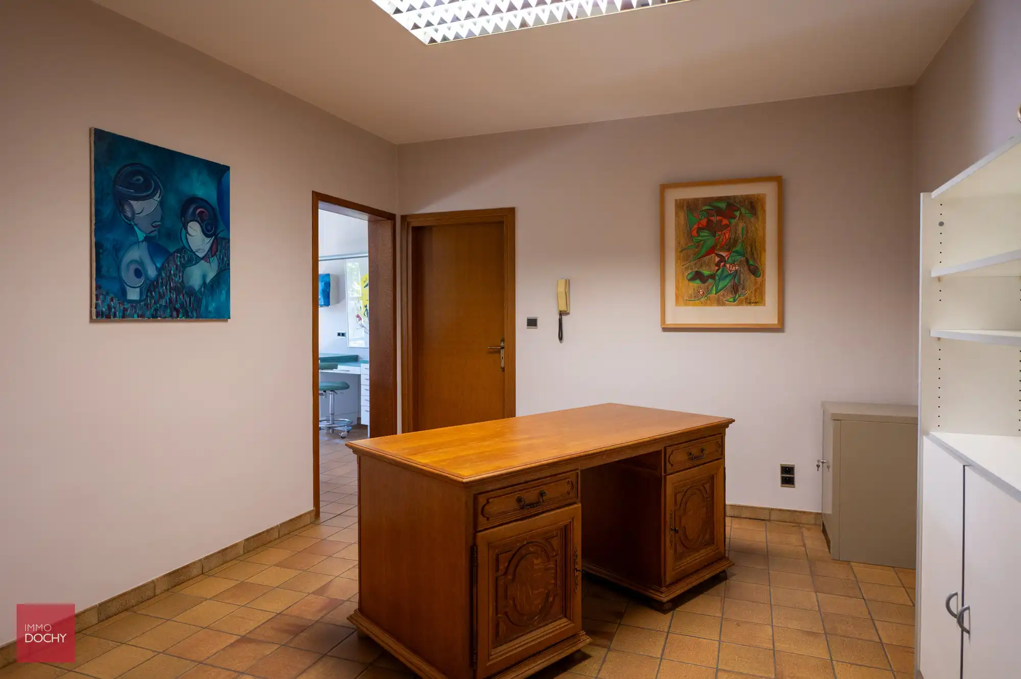 Zeer ruime en verzorgde praktijkwoning of cohousing foto 15