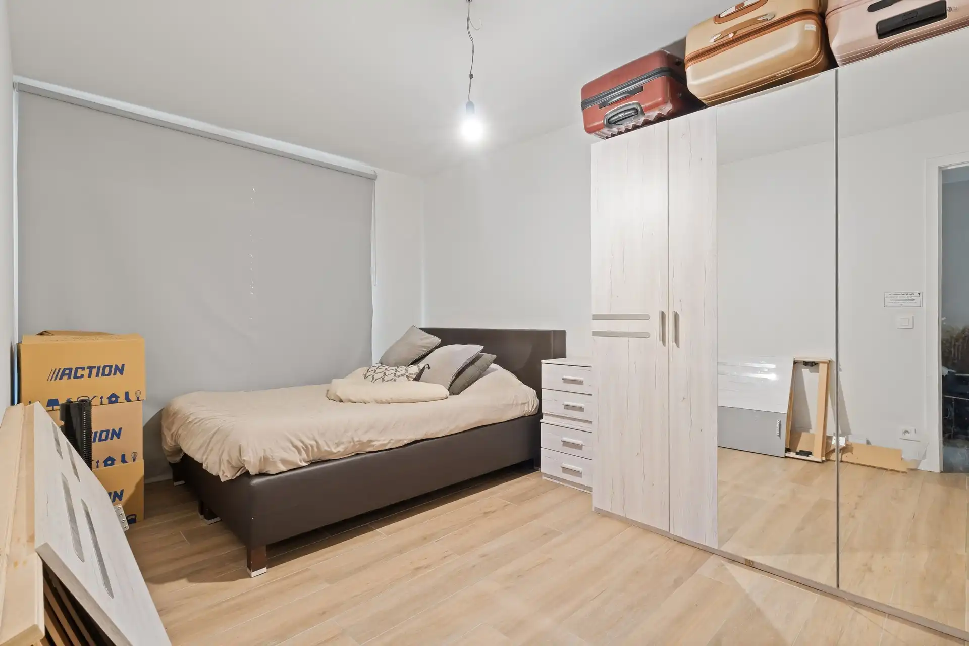 Modern tweeslaapkamer appartement te Sint-Niklaas foto 9