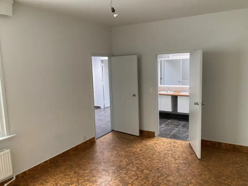 Verzorgde woning met grote tuin te huur nabij Kortrijk foto 14