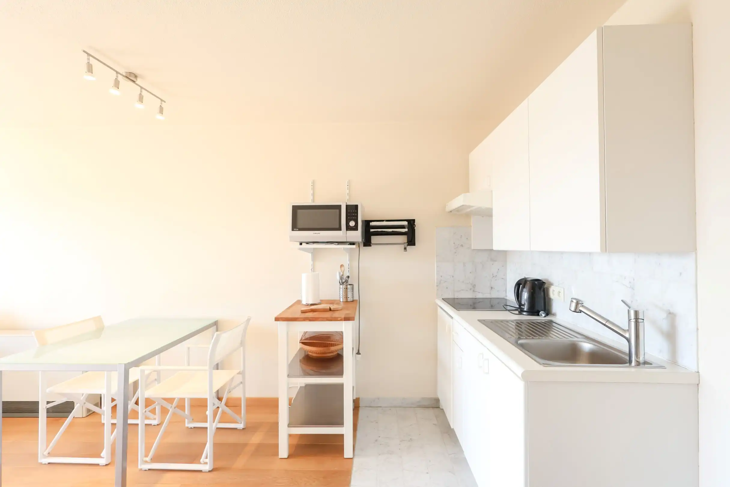 Zuidgericht gelijkvloers 1slpk appartement met zonneterras en duinenzicht nabij zee foto 4