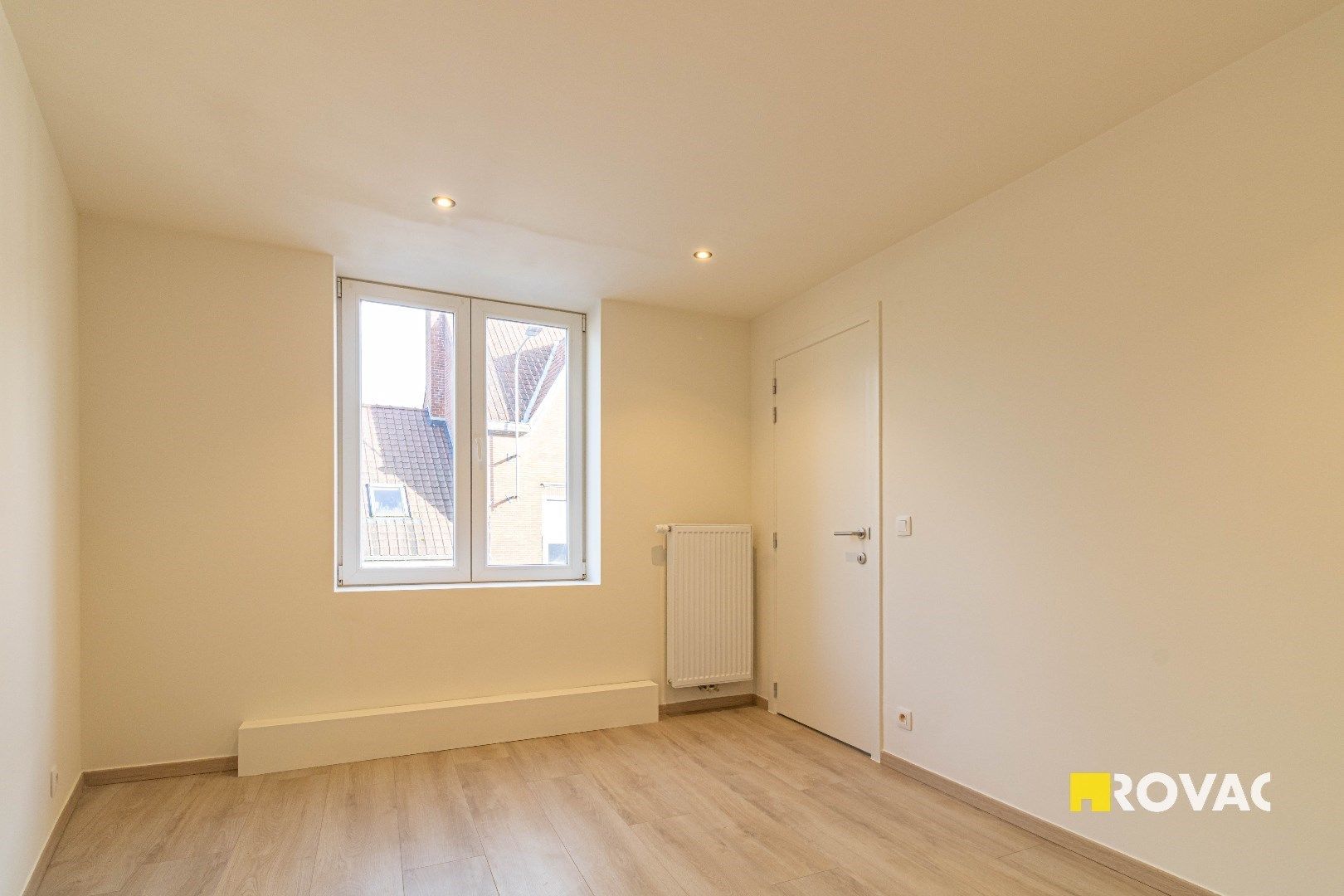 Volledig gerenoveerde woning met 3 slaapkamers en tuin foto 10