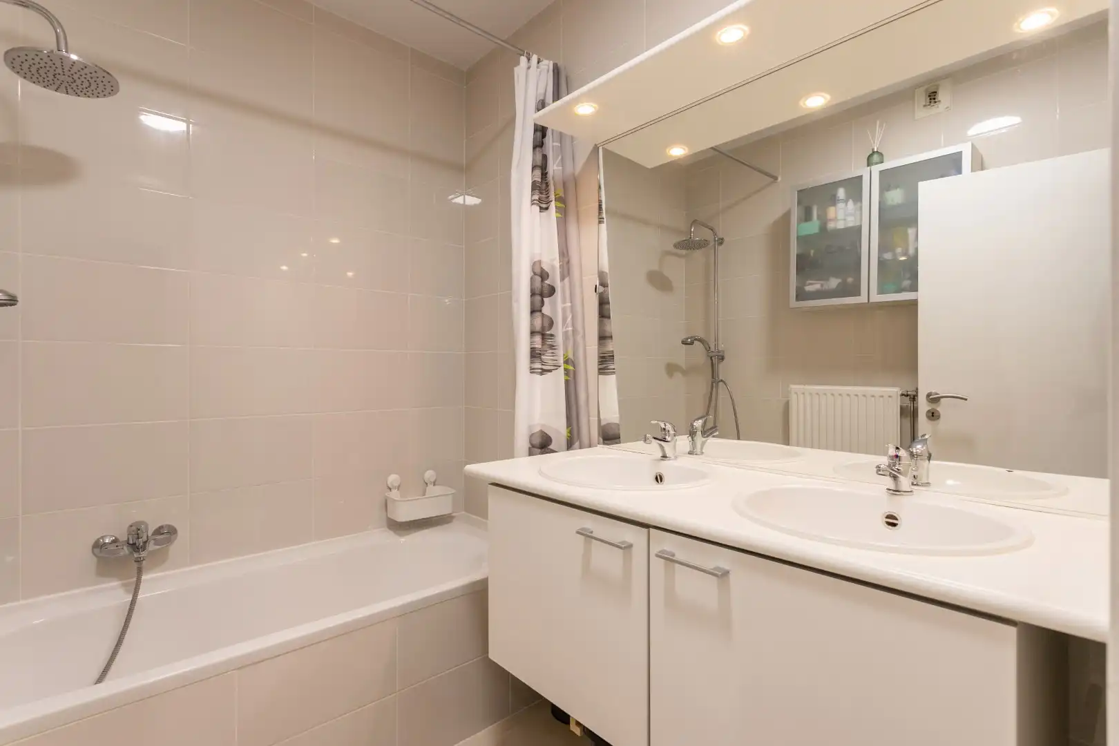 Instapklaar en energiezuinig app met 2 slpk en terras foto 12