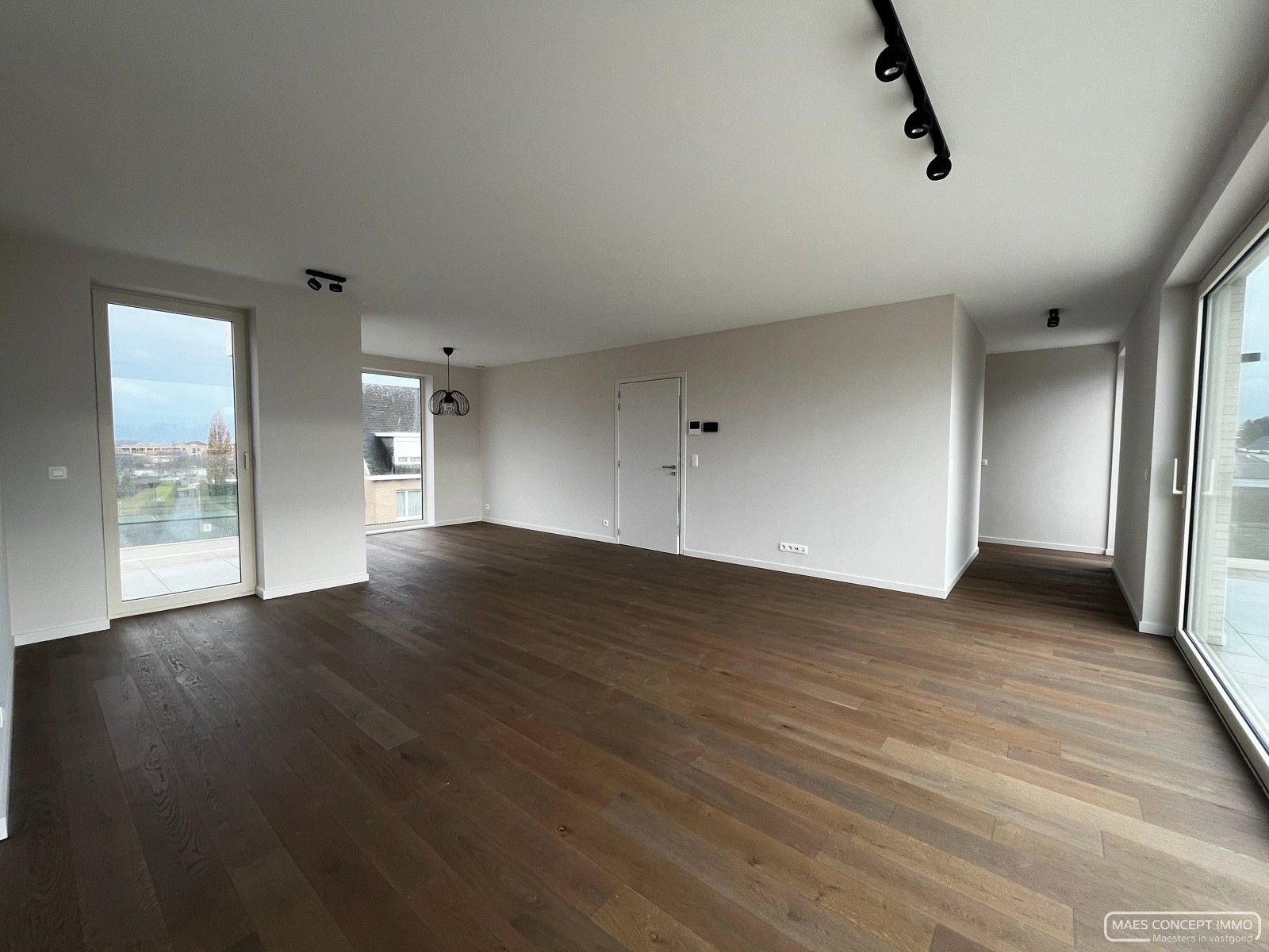 Prachtige penthouse te huur met 2 slaapkamers, terras voor- en achteraan in Vichte foto 3