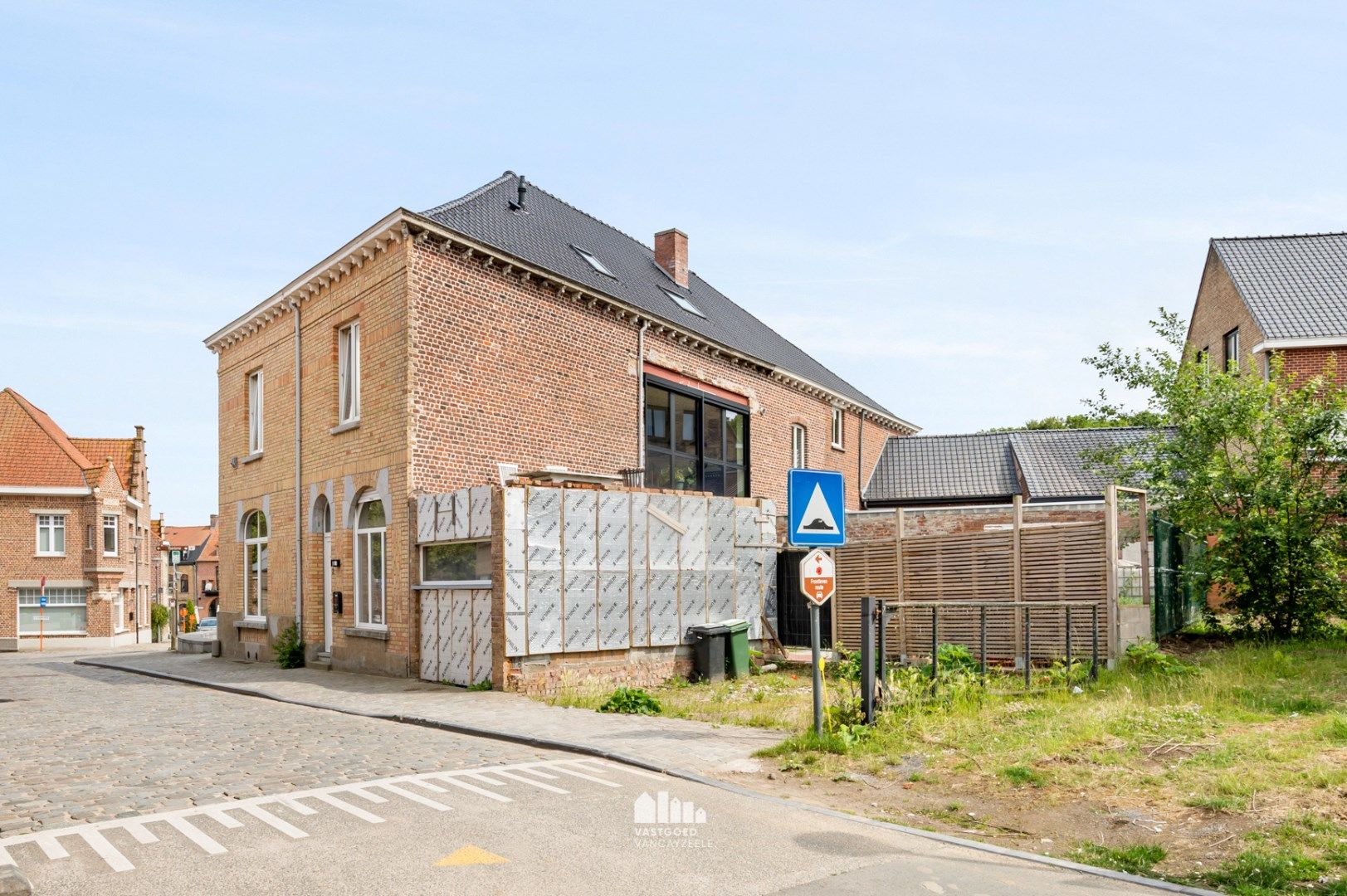 Woning op het dorpsplein in Kemmel.  foto 3