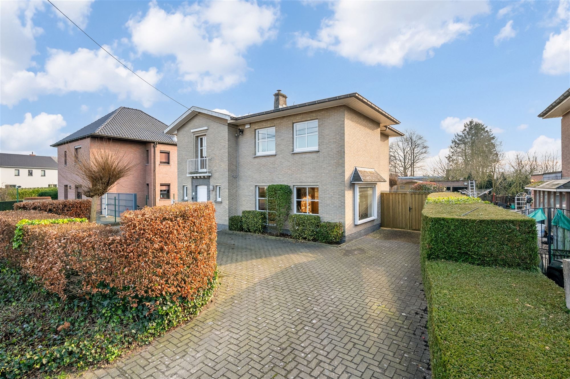 Hoofdfoto van de publicatie: Aangename vrijstaande woning met grote zuidgerichte tuin