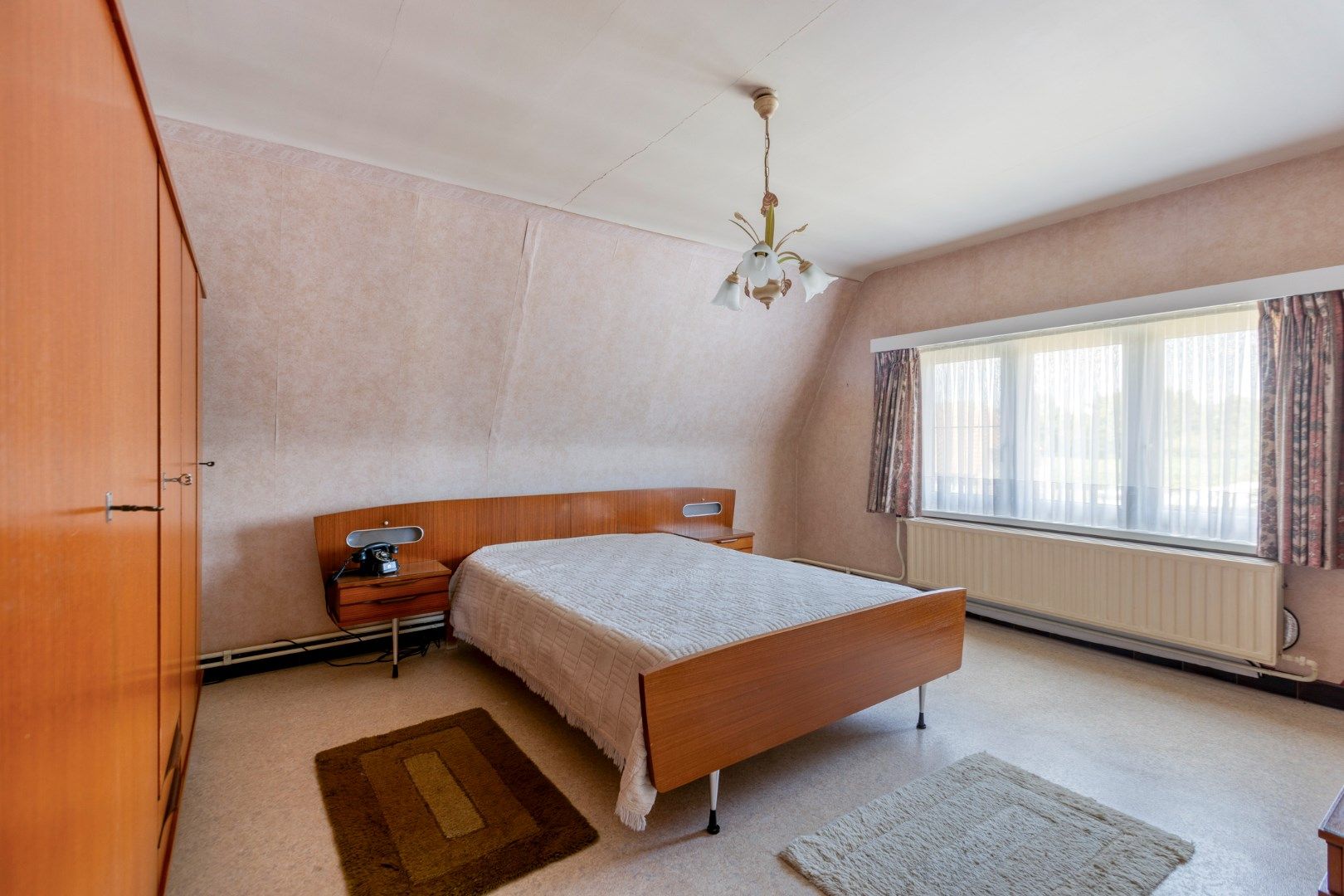 Te renoveren woning met 3 slpks op de grens tussen Geel en Sint-Jozef Olen !  foto 16