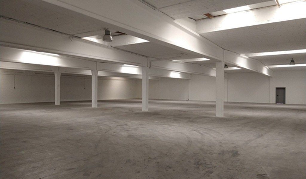 Magazijn met ingericht kantoor te huur in het industriepark te Malle foto 3