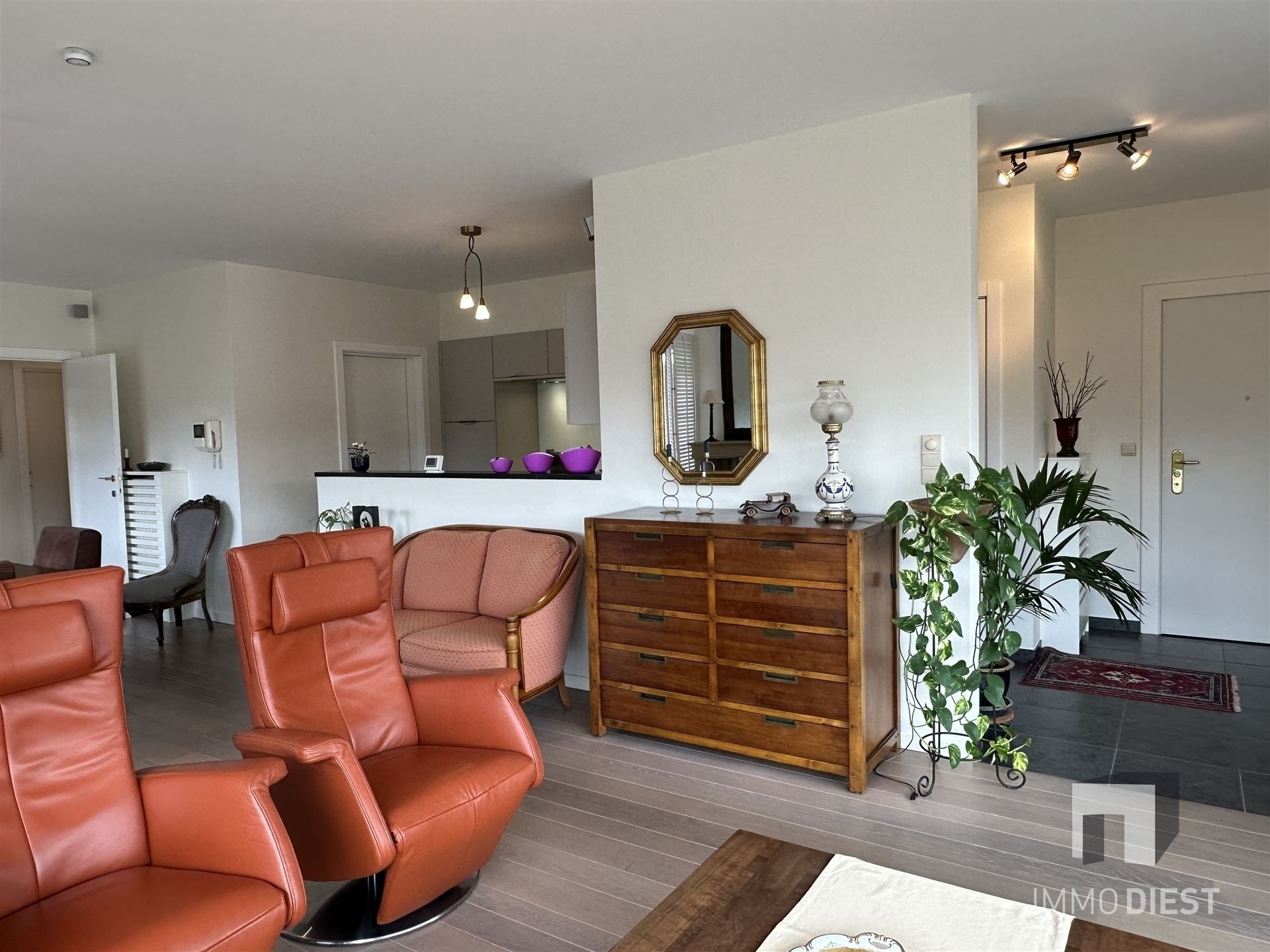 Villa appartement met zicht op de Ezeldijkmolen - 3 slpks, terras en parking foto 7