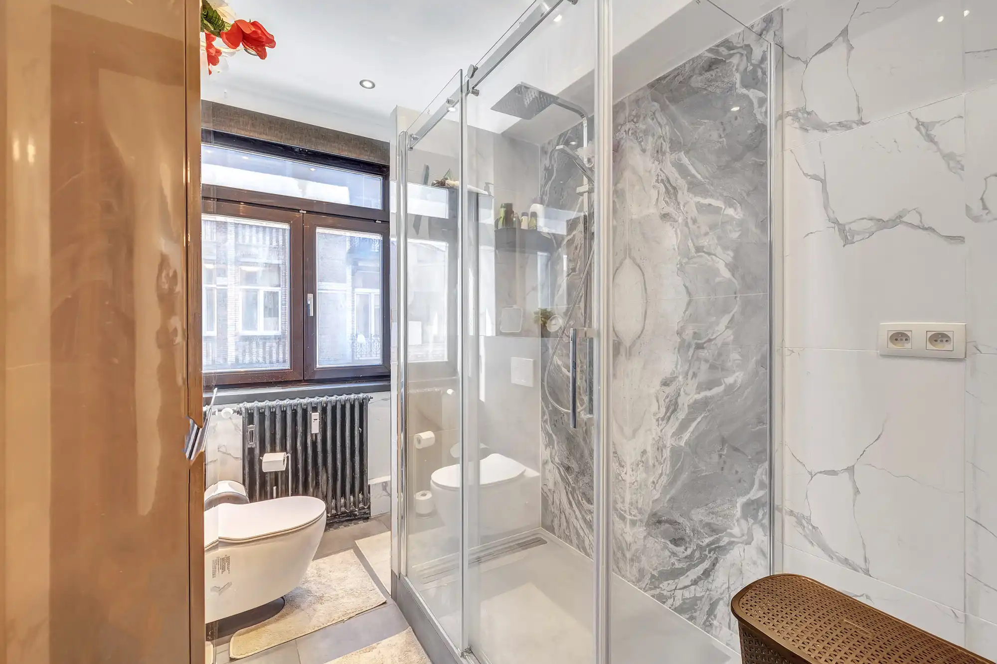 Instapklaar appartement met 2 slaapkamers te Anderlecht foto 8