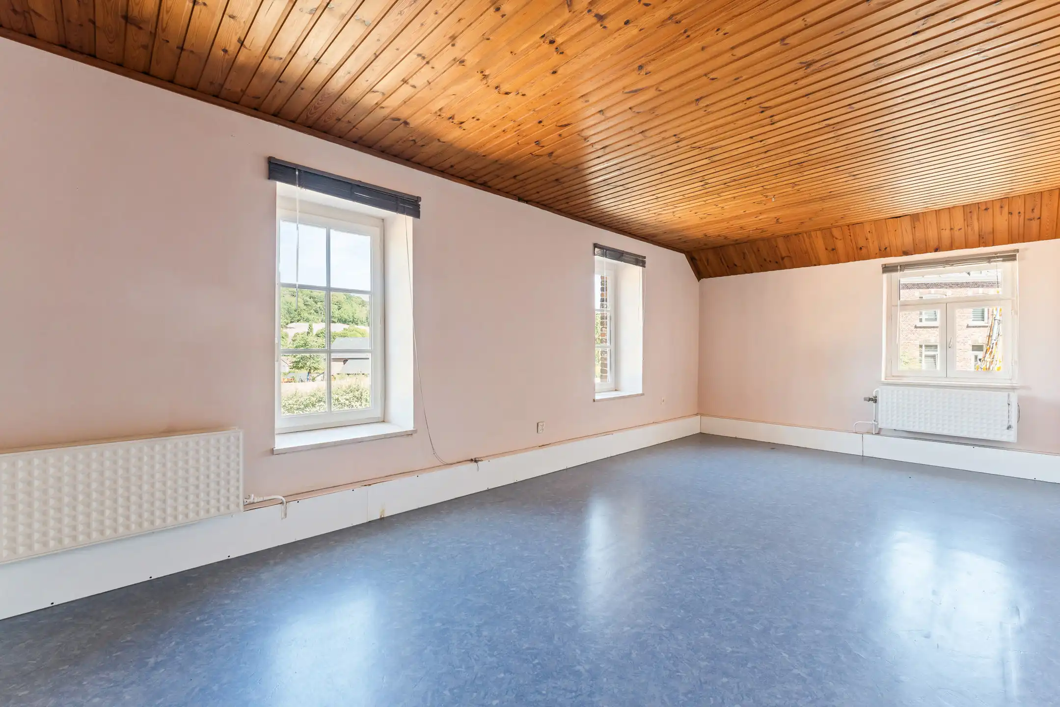 Karaktervolle woning met atelier in de Voerstreek foto 8