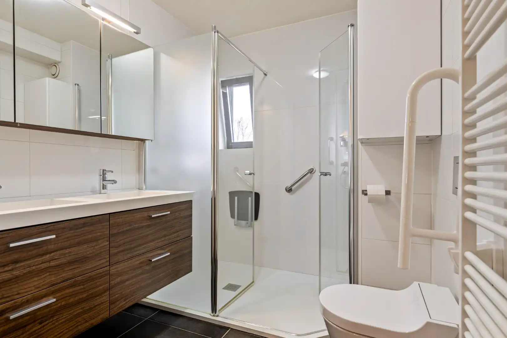 Ruime, energiezuinige bel-etagewoning met ruime garage in hartje Retie met zorgwoningpotentieel foto 22