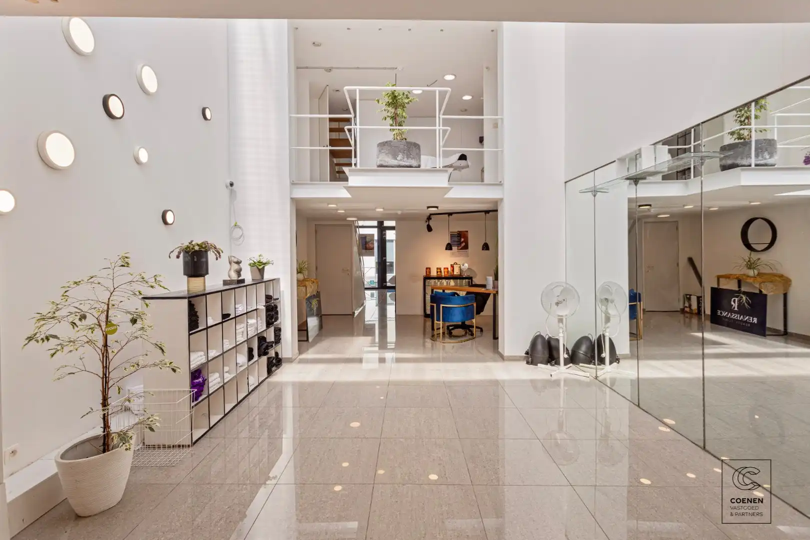 Prachtige handelsruimte met een bruikbare oppervlakte van 355 m² op een SCHITTERENDE locatie te Berchem foto 10