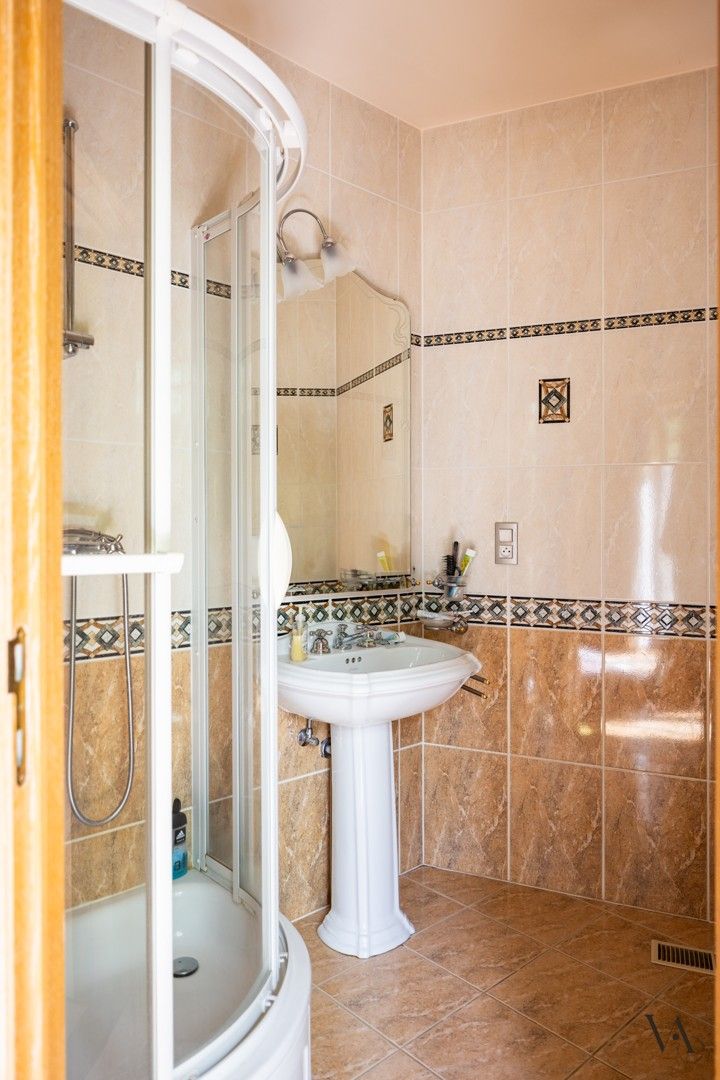 Zeer ruime klassieke villa op prachtig perceel in Hoog-Linden foto 9