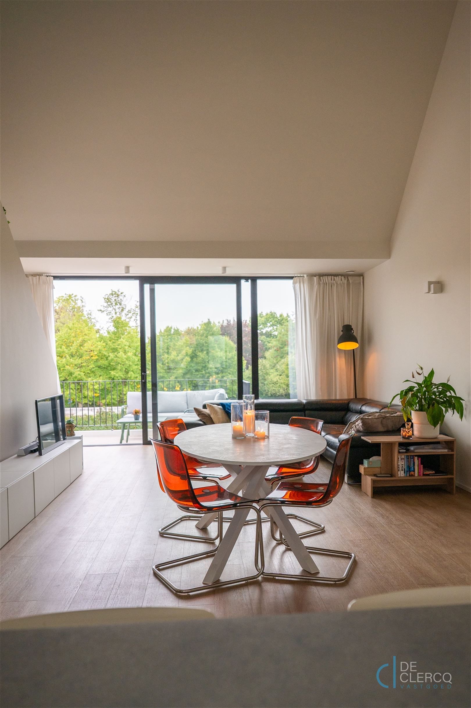Prachtig duplex appartement TE HUUR op toplocatie in Lochristi! foto 6
