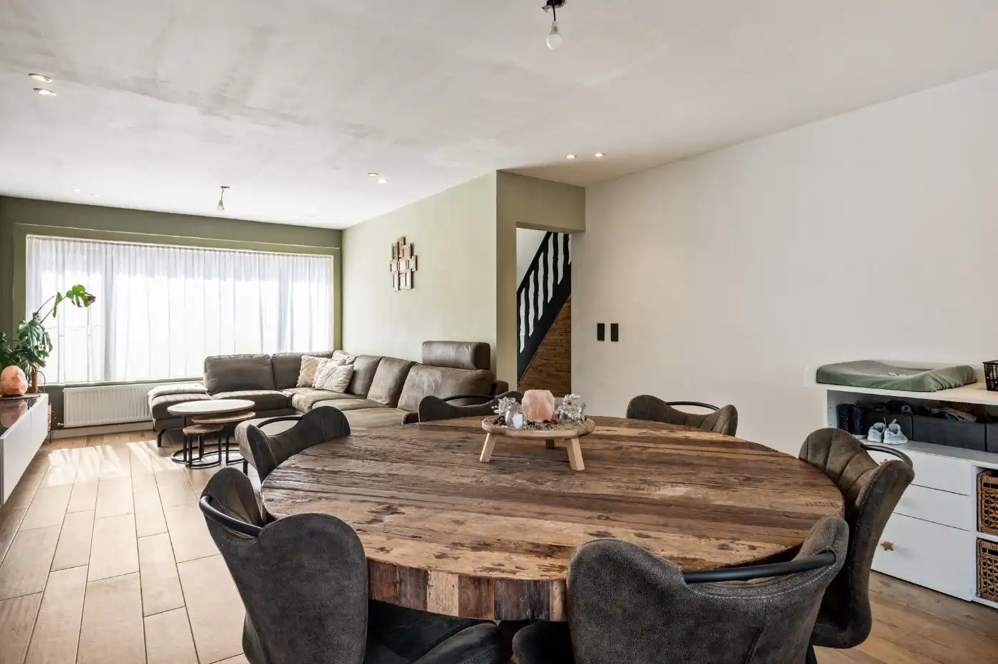 Gerenoveerde, instapklare woning met 2 à 3 slpk. en tuin foto 4