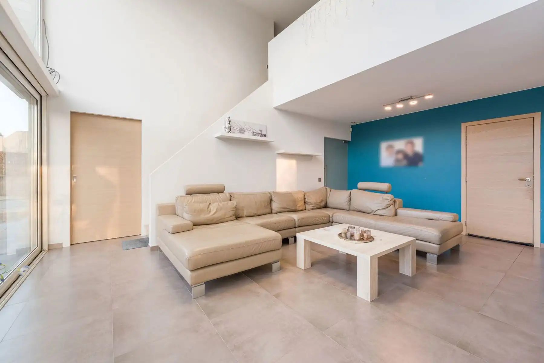 Recente woning te Zomergem met alle comfort aanwezig! foto 4