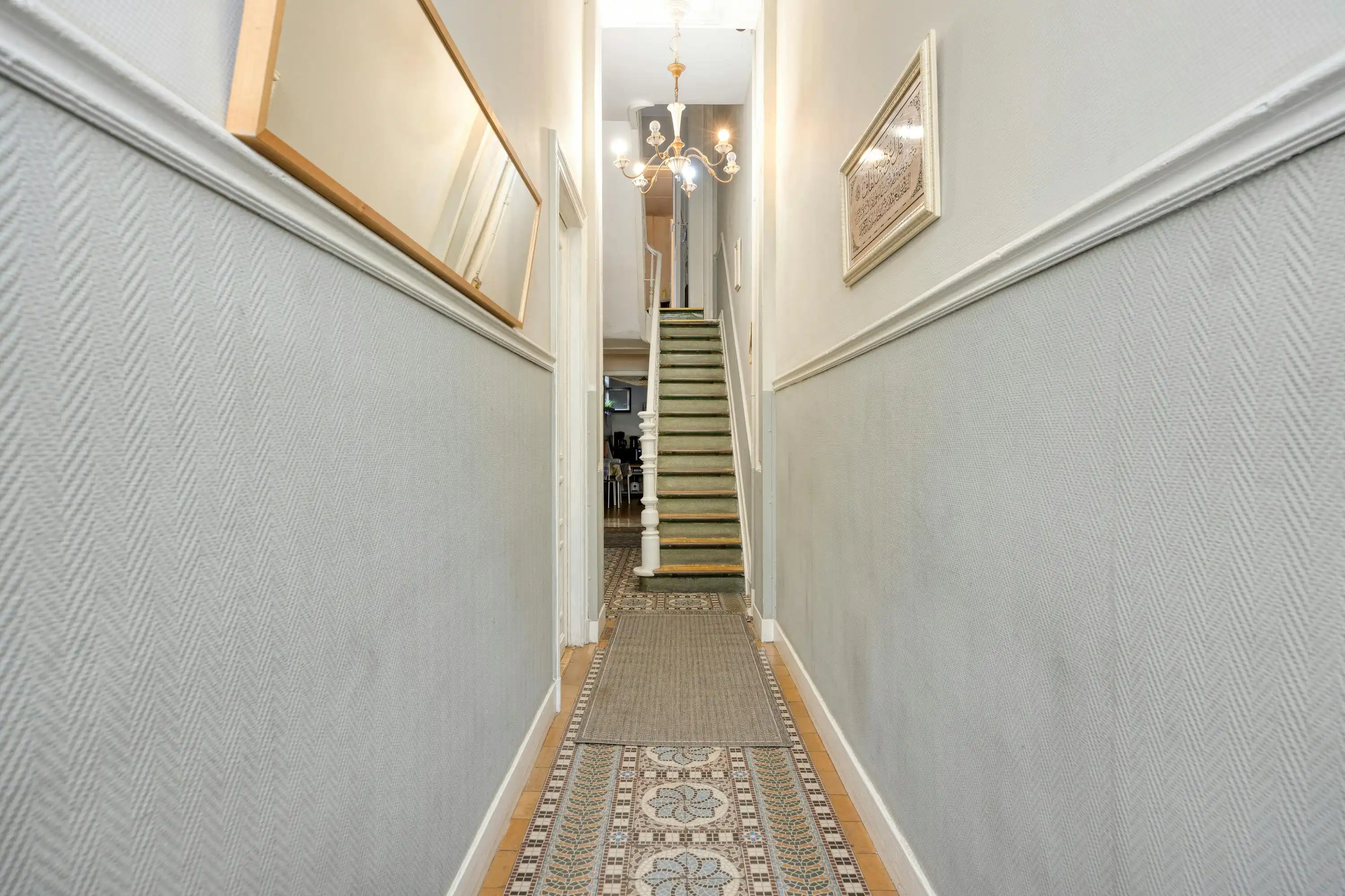 Karaktervolle Brusselse burgerwoning nabij het Josaphatpark foto 3