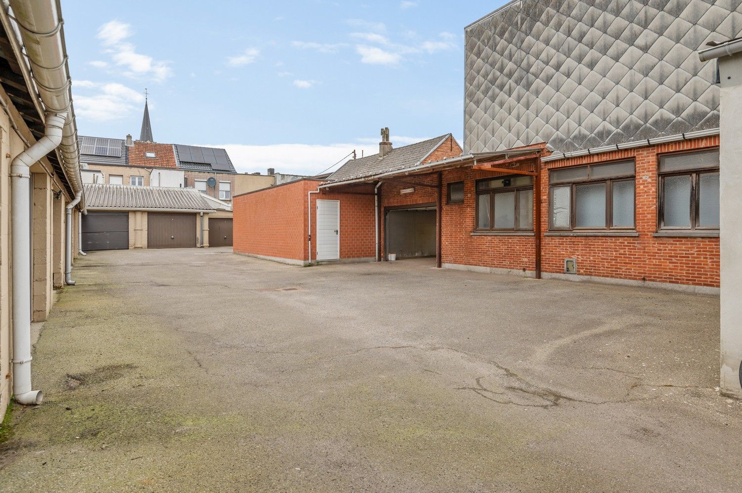 Ruim magazijn (+/- 441 m²) in Lier! foto 3