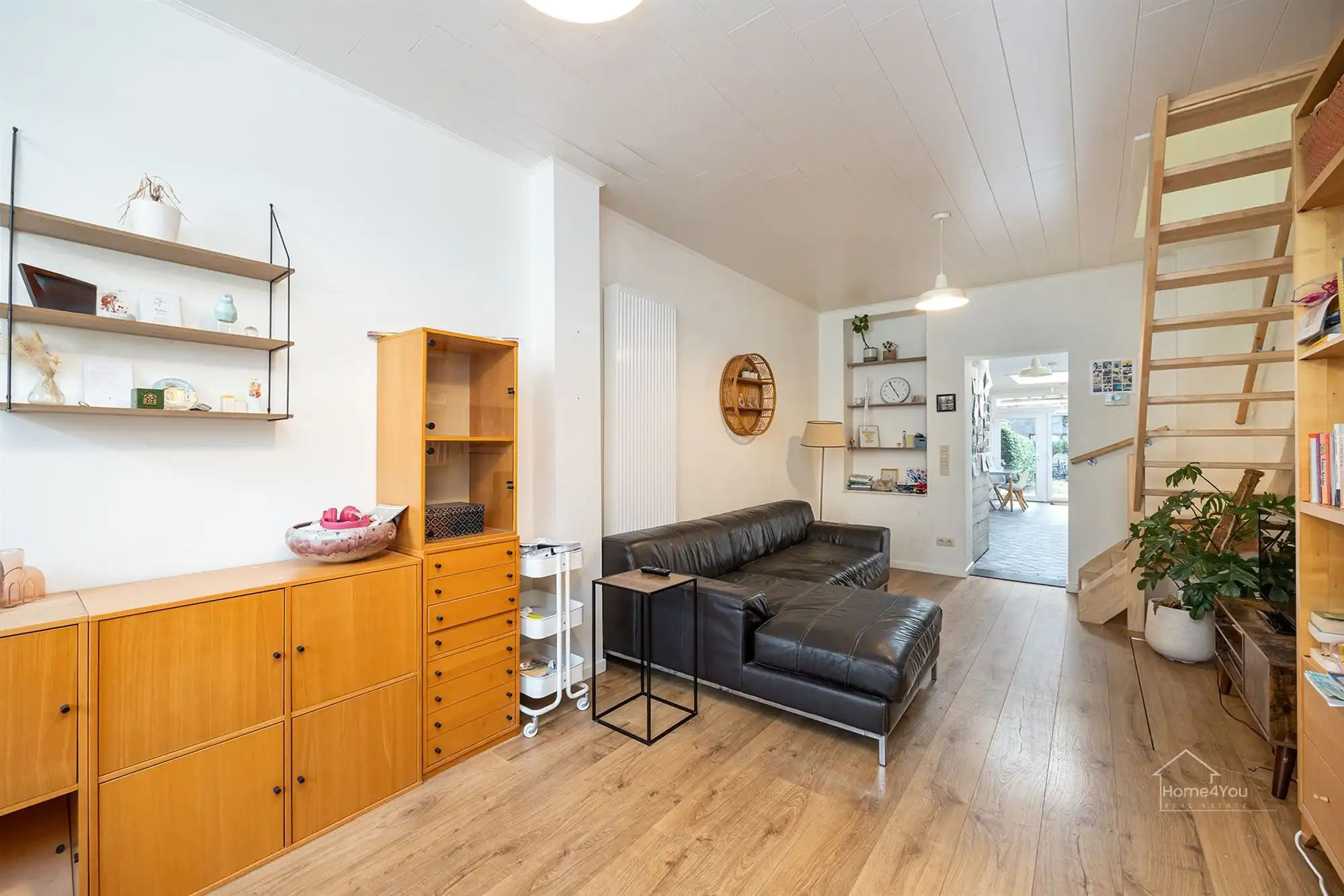 Instapklare Rijwoning, 2 slaapk en tuin foto 3