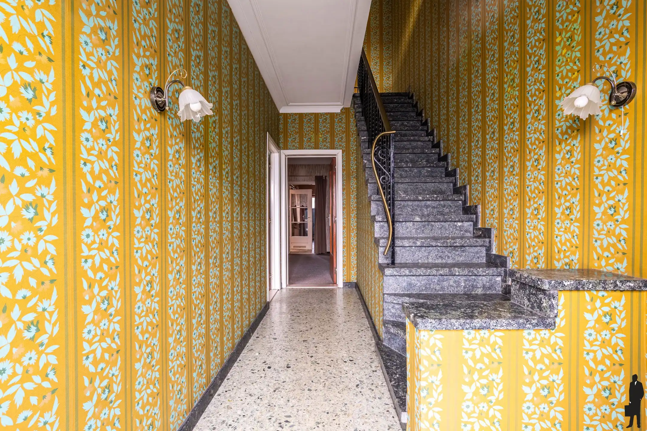 Totaalrenovatie: woning met potentieel i/h hart van 's Gravenwezel foto 8