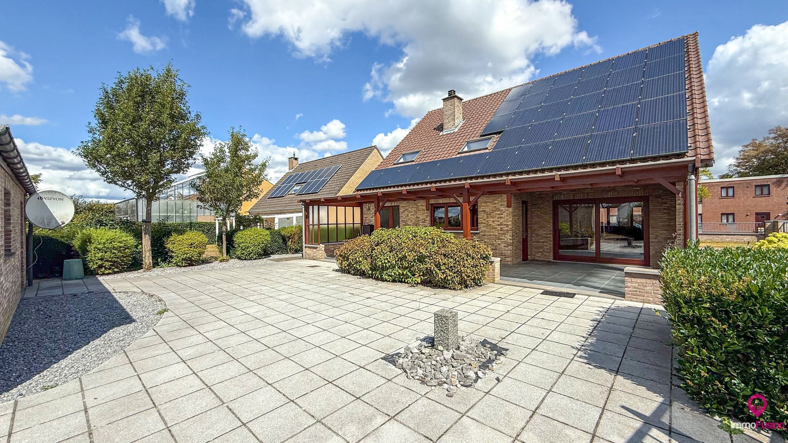 Verrassend ruime woning met 4 slaapkamers en grote tuin!  foto 42