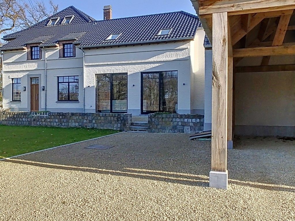 Te koop: Luxueuze woning met karakter in Zutendaal foto 43