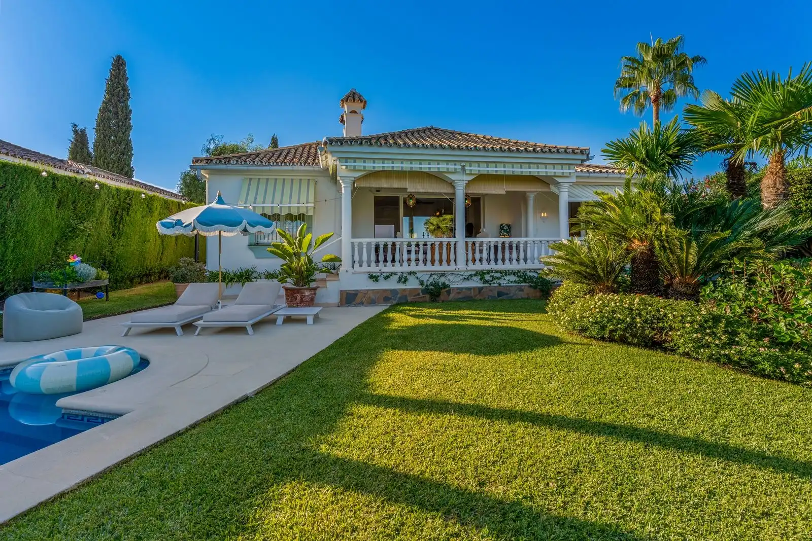 Exclusieve Villa met Zee- en Bergzicht in Benahavís (Malaga) foto 2