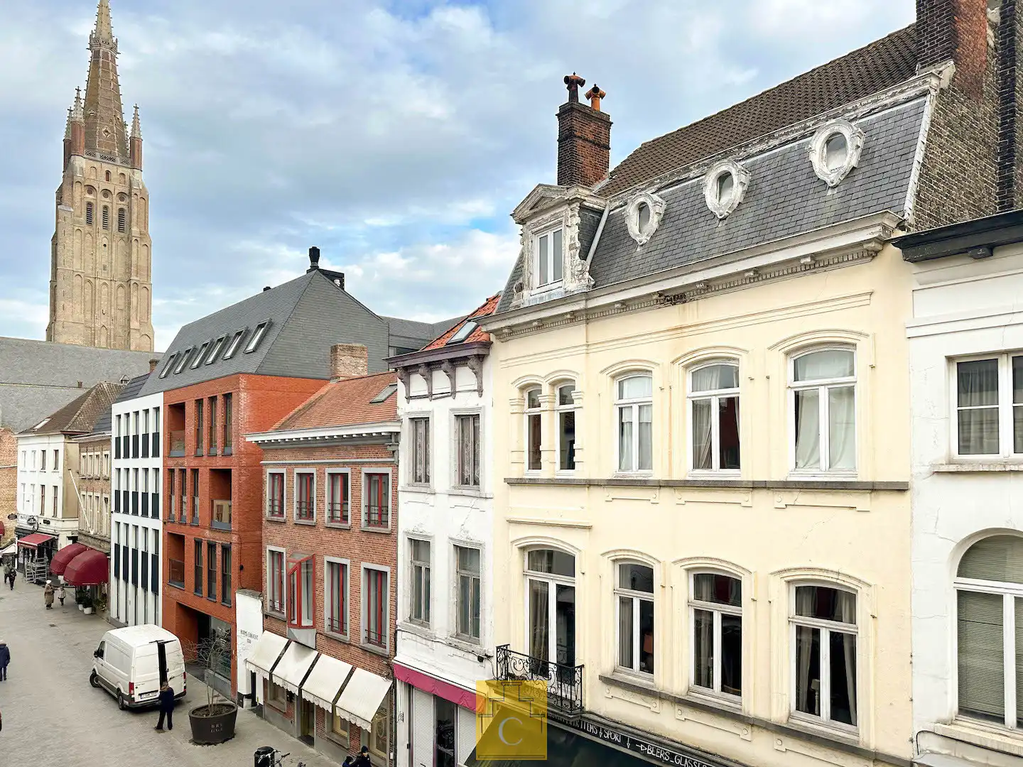 knap dakappartement in 19e eeuws herenhuis met zonnig terras en adembenemende uitzichten foto 11