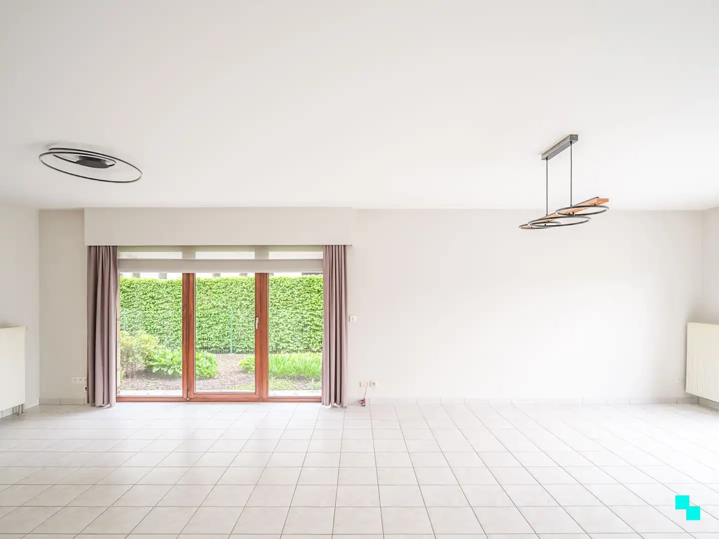 Uitzonderlijk ruime villa in rustige woonwijk foto 5