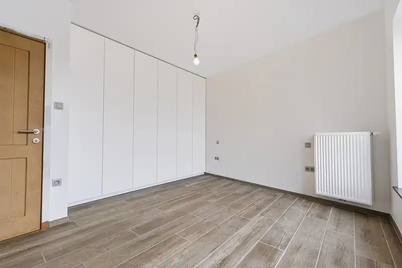 Karaktevolle eengezinswoning met garage en ruime tuin foto 27