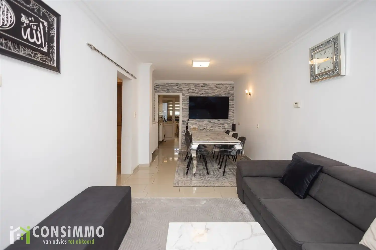 Instapklare en ruime woning met 5 slaapkamers in Genk foto 6