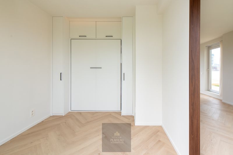 Vernieuwd dakappartement met zeer groot dakterras. foto 23