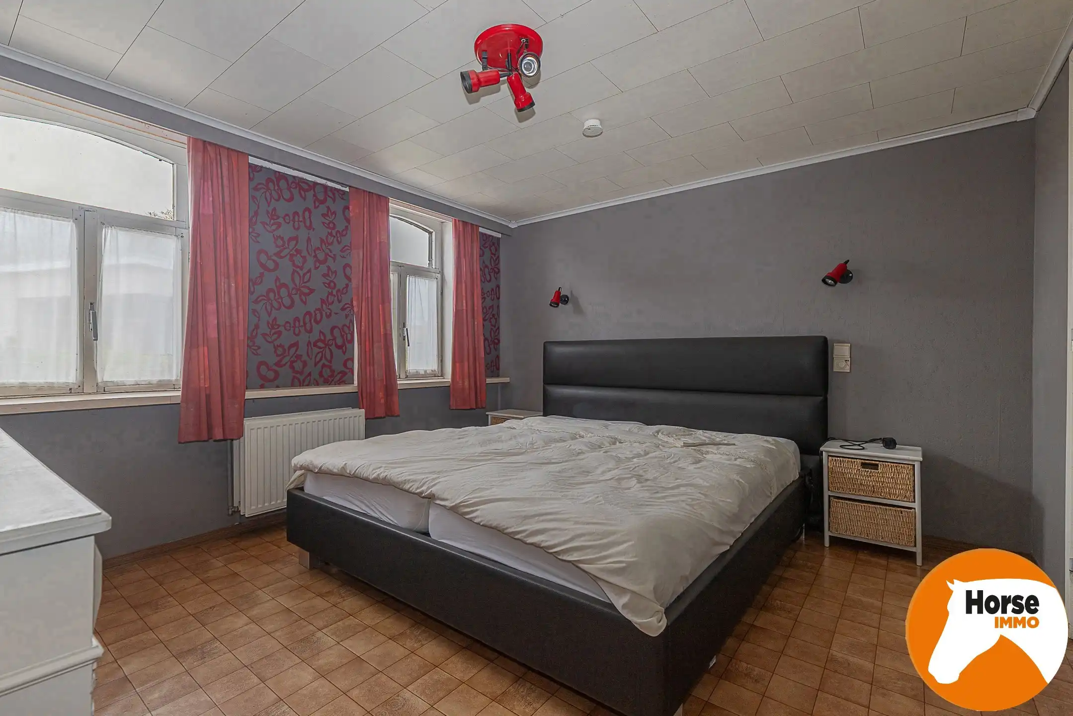 ROZEBEKE - Karakteristieke burgerwoning met loods foto 13