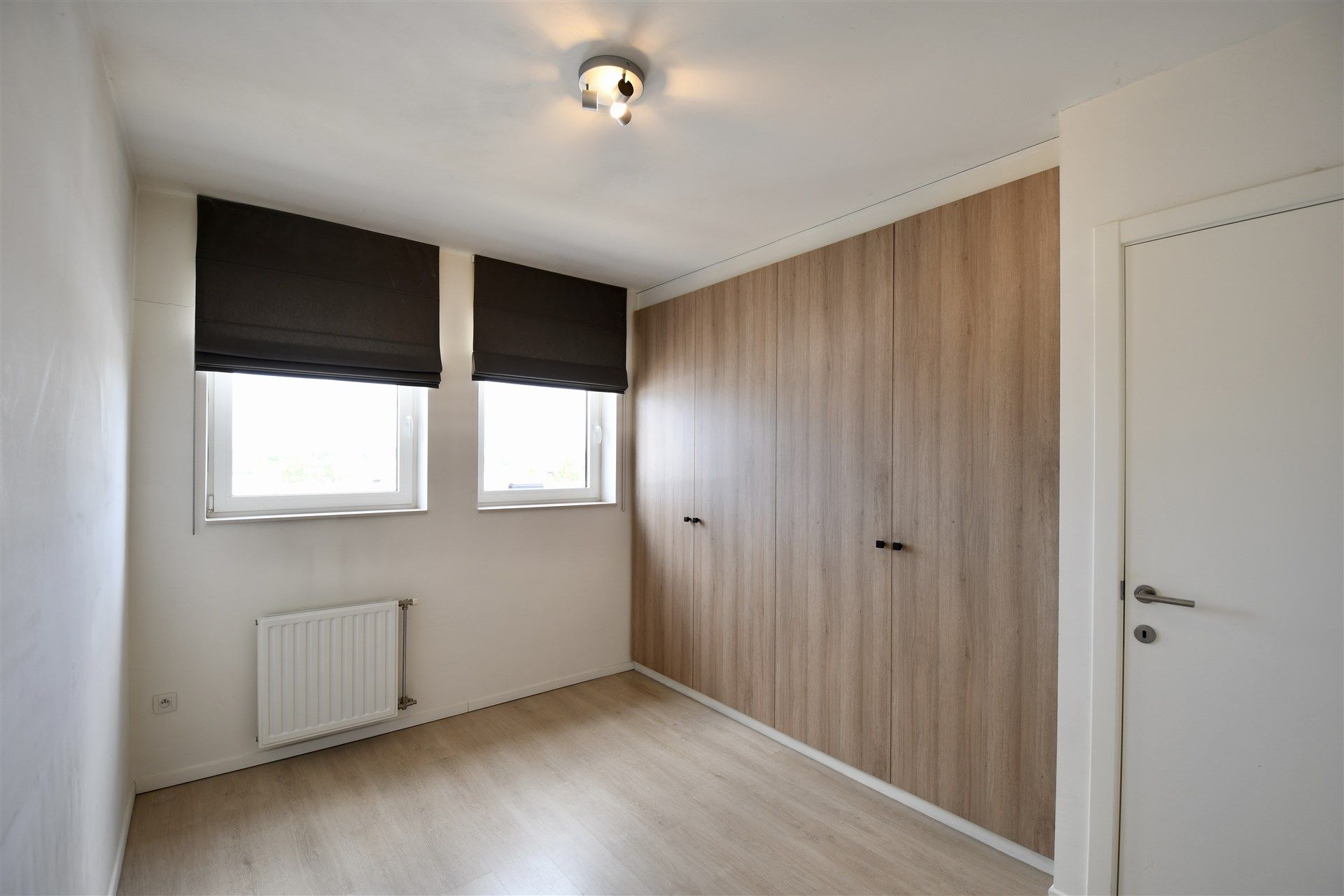 Instapklaar appartement met twee slaapkamers in Sint-Niklaas foto 9