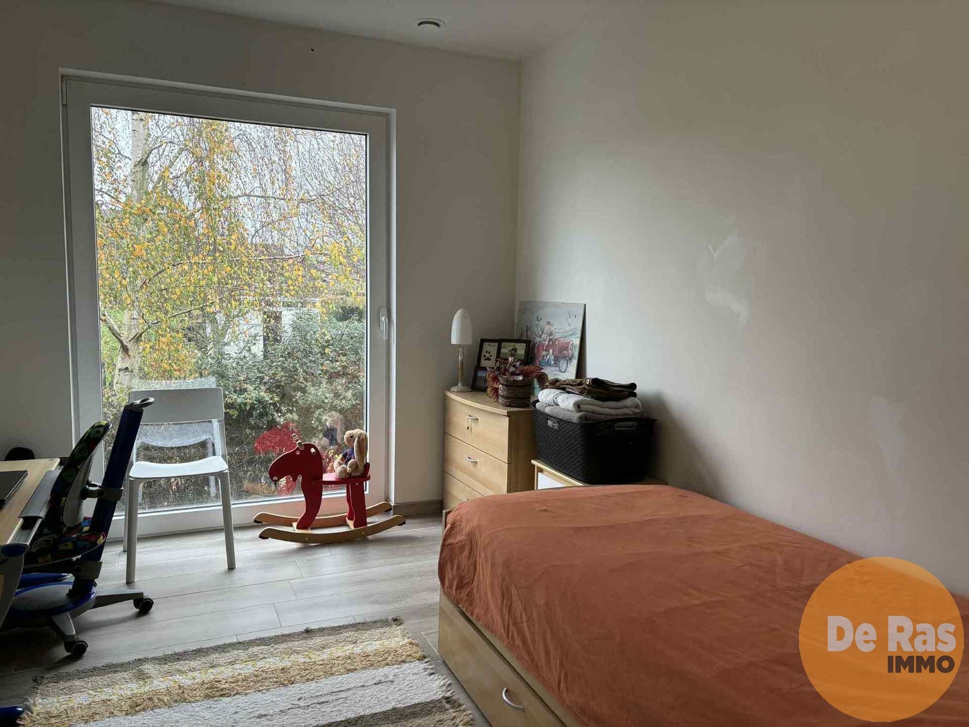 HERZELE - Recent appartement op rustige locatie foto 9