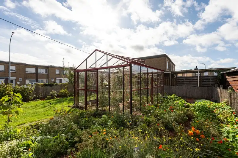 Roeselare, Robuuste hoekwoning is toffe wijk &nbsp;met 4 slpks, zonnige tuin en overdekt terras op 267 m² foto 21