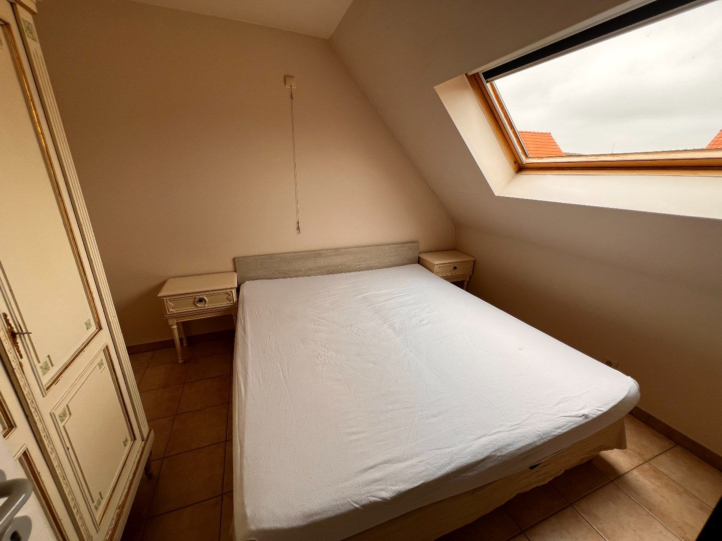 GEZELLIG GEMEUBELD APPARTEMENT MET 1 SLAAPKAMER IN CENTRUM IEPER foto 6