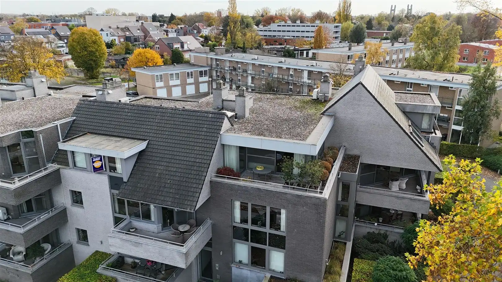 Prachtige Penthouse met 3 slaapkamers! foto {{pictureIndex}}