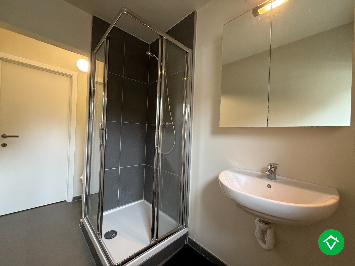 Appartement met twee slaapkamers te Wervik  foto 9